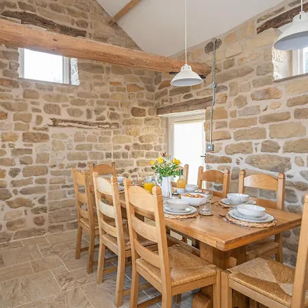 בית נופש 4 Bed In Kirkbymoorside Oc-75301 *