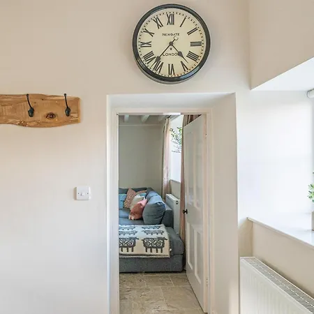 4 Bed In Kirkbymoorside Oc-75301
