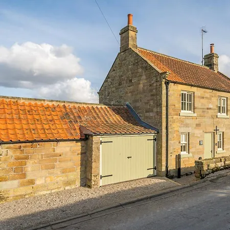 4 Bed In Kirkbymoorside Oc-75301 בית נופש *